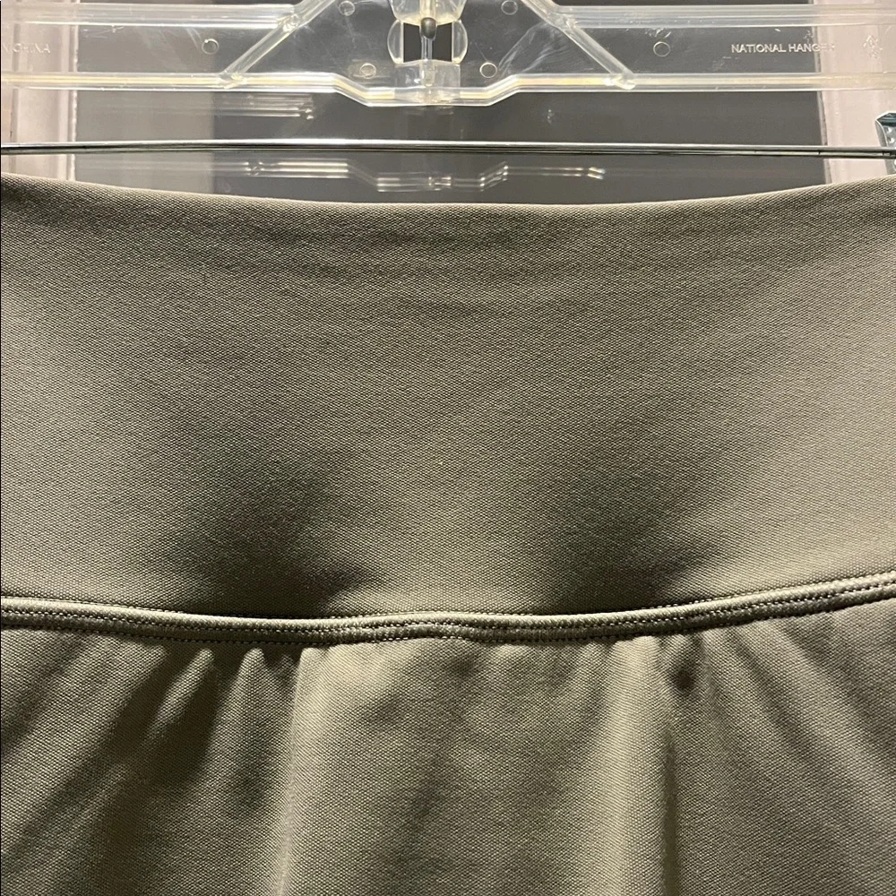 ATHLETA FAIRWAY HIGH RISE GOLF SKORT - S S Eucalyptus Olive - Picture 4 of 6